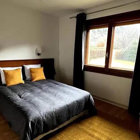 Dans - 75 M2 - 4 A 6 Personnes Apartment